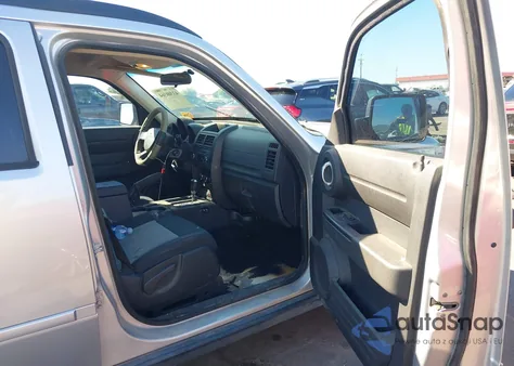 2010 Dodge Nitro Heat из США, поврежденный, VIN 1D4PT4GK5AW172059